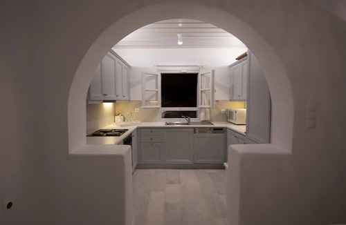 Agios Ioannis Villa | My Rental Homes - Villa Dany with infinity swimming pool, terrace and sea view.