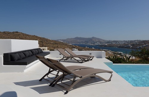 Agios Ioannis Villa | My Rental Homes - Villa Gazelia with terrace, private swimming pool and sea view