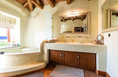 Pogoni Villa | Mystiko Art House by Eutopia