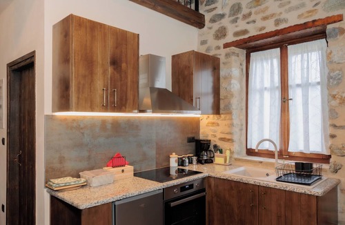 Mystras House | Mystras Panorama House. Stone House wtih Jacuzzi and the best View