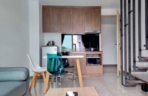 Nai Harn Apartment | NaiHarn Duplex with Pool View UTL A310