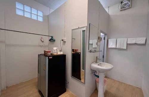 Chumphon Hotel | Naisang Hostel