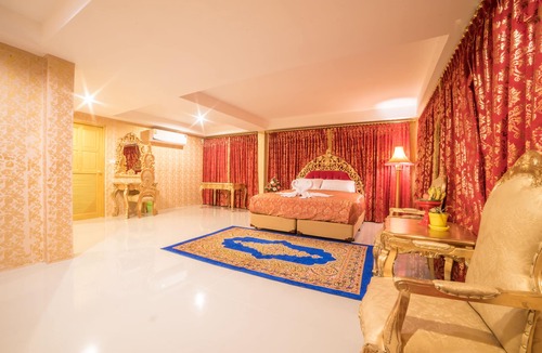 Wieng Hotel | Nakaraj Princess Chiang Rai - Walking Street