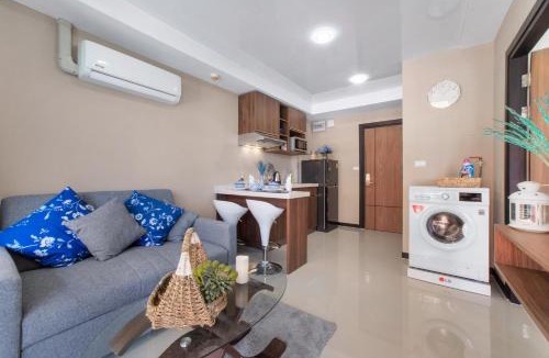 Nai Harn Apartment | NARA Condo 1BR Pool View NBC Nai Harn