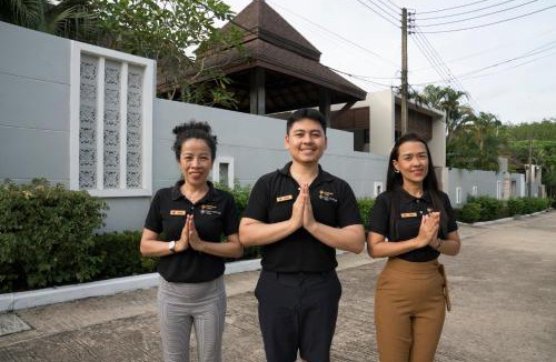 Krabi Villa | Narintara Private Villas - Hotel style service with Free Tuk Tuk to the beach