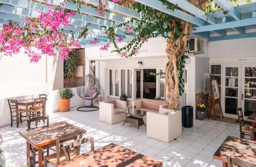 Kamari Hotel | Narkissos Hotel