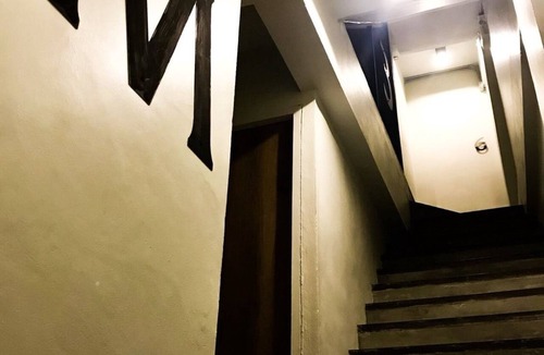 Thanon Phaya Thai Hostel | Natee Hostel