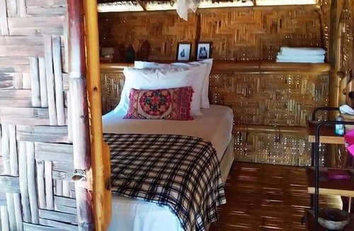 Ban Samphao House | Natural High Beach Cafe & Homestay