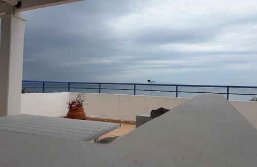 Theologos Apartment | Nautilus Beach House
