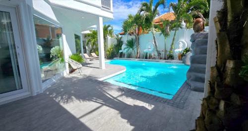 South Pattaya Villa | NEBULAND Luxury Pool Villa Pattaya Walking Street