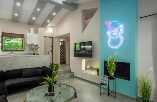 Sane Villa | NeonChic Jacuzzi and Pool Villa
