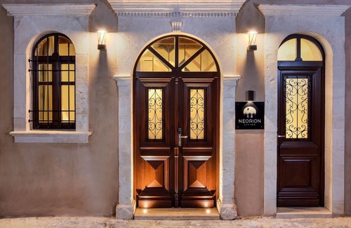 Old Town Apartment | Neorion Ground Floor Old Harbour