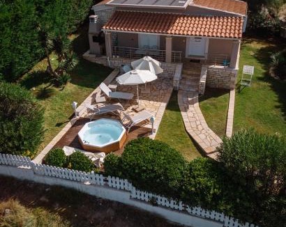 Agios Spyridon Corfu House | Neptune Sea House - Beachfront