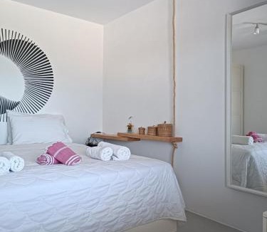 Parasporos House | Nesaea seafront house