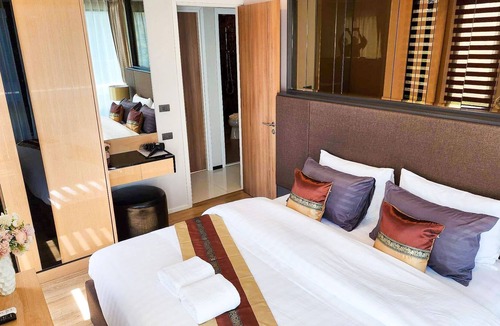 Nimman Condo | NEW 2-Bedroom Luxury Suite with 2 bicycles, Near Nimman, Airport, and CMU.