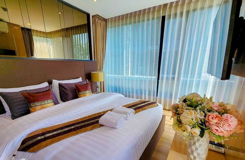Nimman Condo | NEW 2-Bedroom Luxury Suite with 2 bicycles, Near Nimman, Airport, and CMU.