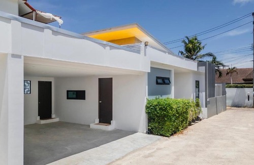 Rawai Villa | NEW Bamboo Villa 3 Bed 5 Minutes To Nai Harn Beach