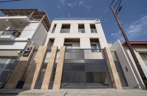 Historical Center Apartment | New central studio with balcony