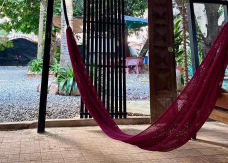 Kampot Apartment | New Central Villa Garden Apart & swimming pool
