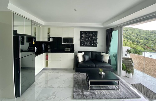 Kata Apartment | New luxury sea-view apartment in 5 min drive from beach!