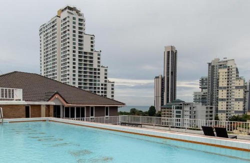 Pratumnak Hill Apartment | New Nordic Suites 5 by Apartwell