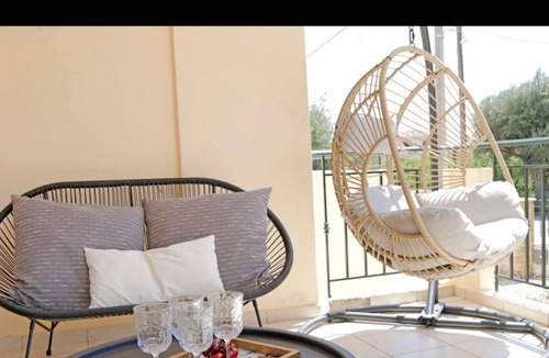 Aigialeia Apartment | New-olivaholidayhomes - Pastel Studio +pool