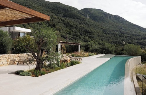 Kato Pavliana Villa | Newly built stunning villa with 30 m long swimming pool and access to the beach.