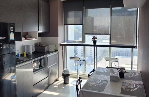 Ratchadaphisek Condo | Next to MRT and Night Market, Suit for Family trip