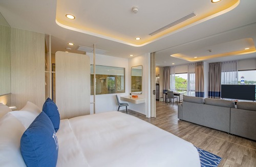 Koh Kaew Hotel | NH Boat Lagoon Phuket Resort