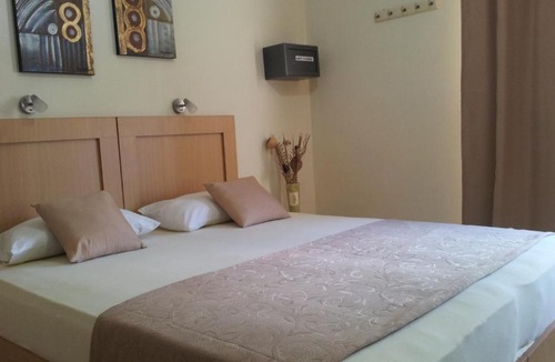 Agia Marina Apartment | Nicolas Studios & Apartments