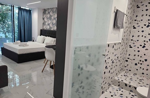 Plaka Apartment | Nikis 20 Suite Number 1
