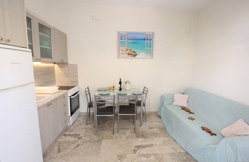 Agia Marina Apartment | Nikolas & Marios by Frangki
