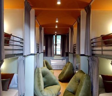 Siriraj Hostel | Nitra Hostel Siriraj