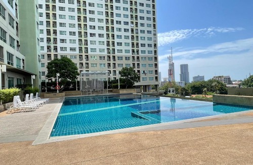 North Pattaya Hotel | NL-市区高层海景公寓-门口有双条车-室内设施齐全-近 Terminal 21-免费游池和健身-Lumpini