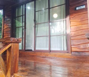 Ko Lanta Hotel | NO name bangalow
