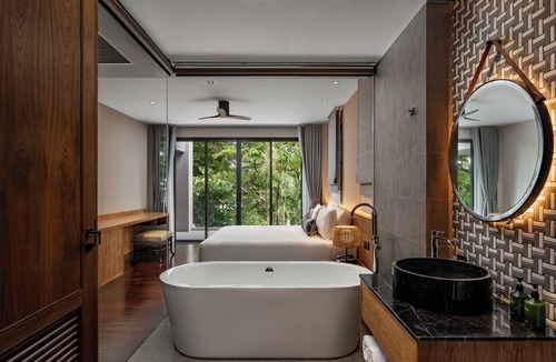 Chalong Hotel | Noku Phuket