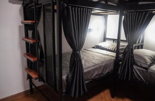 Ko Phi Phi House | Nordic Hostel I Female Only I Dorms only