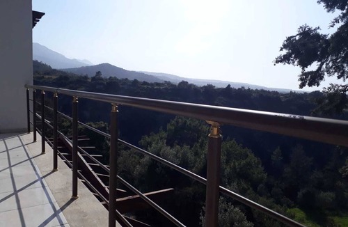 Bahceli Apartment | North Cyprus sunset sea views on quiet site with large private BBQ roof terrace