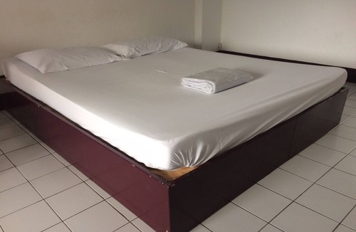 Khlong Chaokhunsing Hotel | NR Guesthouse