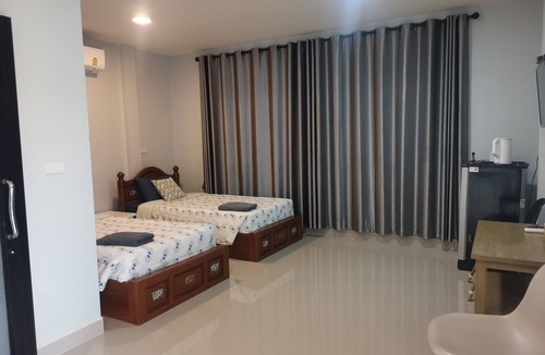 Thap Than Hotel | Numhom Resort