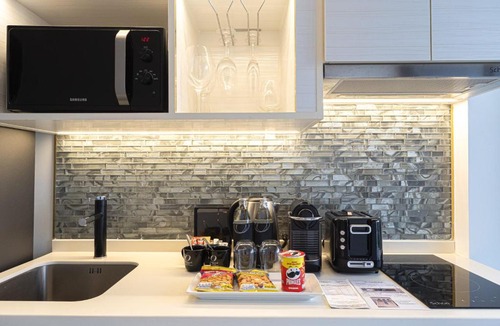 Nonthaburi Hotel | Oakwood Suites Tiwanon Bangkok