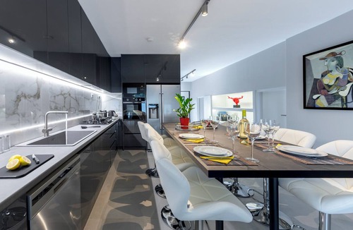 Varkiza House | Oasis Privé | Luxury Pool Retreat in Varkiza