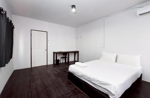 Wat Bowon Niwet Apartment | Oh my nap khaosan - ถนนตะนาว