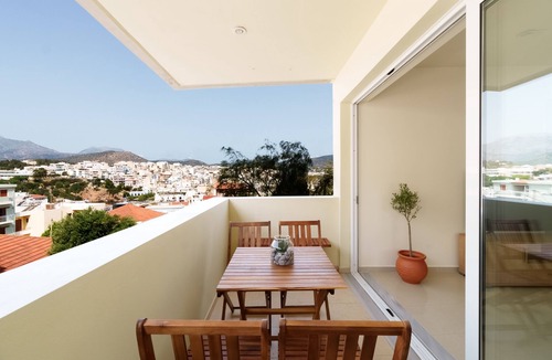Agios Nikolaos Apartment | Oikies. Luxury Apartment with Lake View | private free parking area