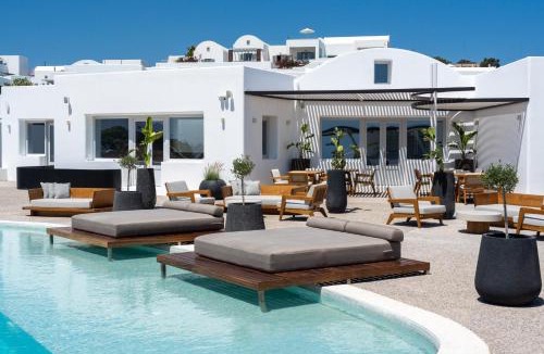 Fira Hotel | Oikos Santorini Living Concept