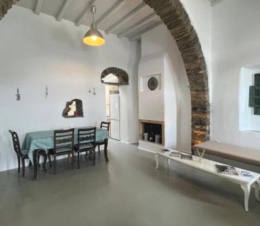 Falatados Apartment | Old Manor