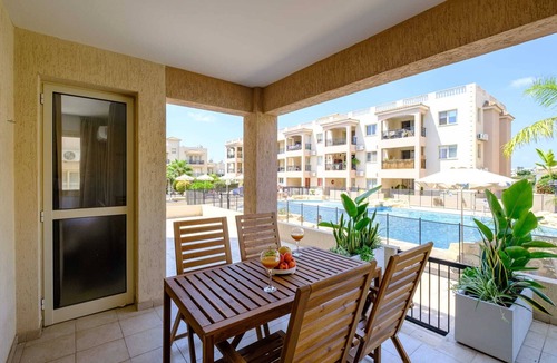Paphos Apartment | Oliva Poolside Residence by Nomads