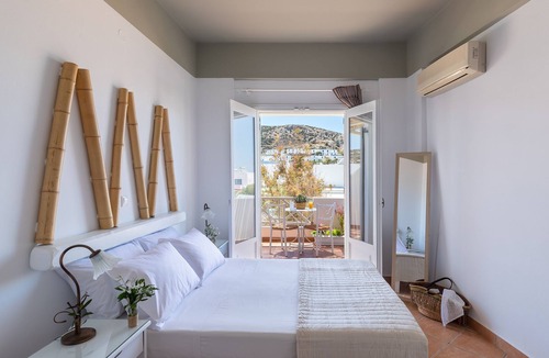 Galissas Bed & Breakfast | OLIVAS ROOMS