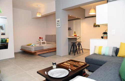 Filopappou Apartment | Olive Tree Deluxe Apt under Acropolis