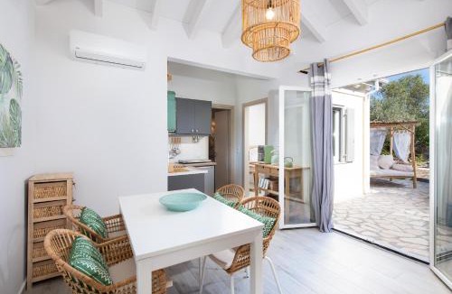 Stavros House | Olivea Premium Holiday Homes